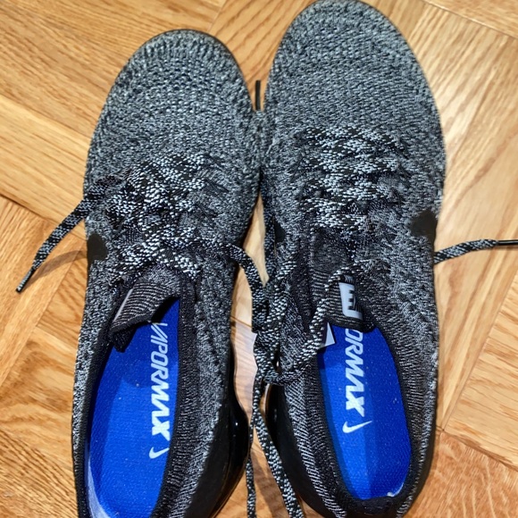 Women’s NIKE AIR VAPORMAX FLYKNIT OREO 2.9 grey CHEAPER IN DESCRIPTION - Picture 2 of 8